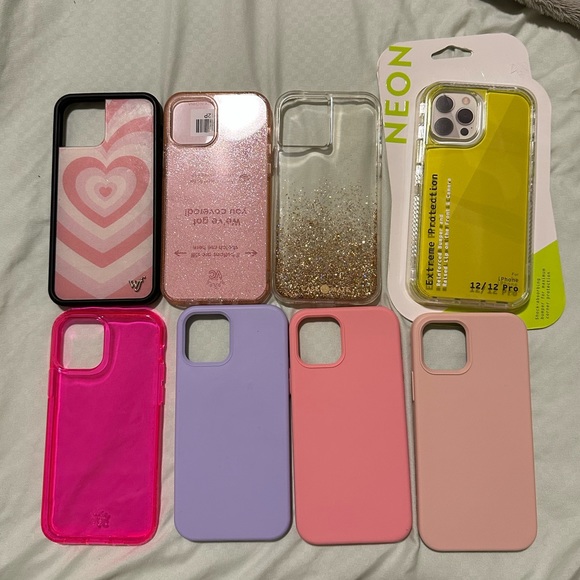 iPhone 12 Pro cases - Picture 1 of 8